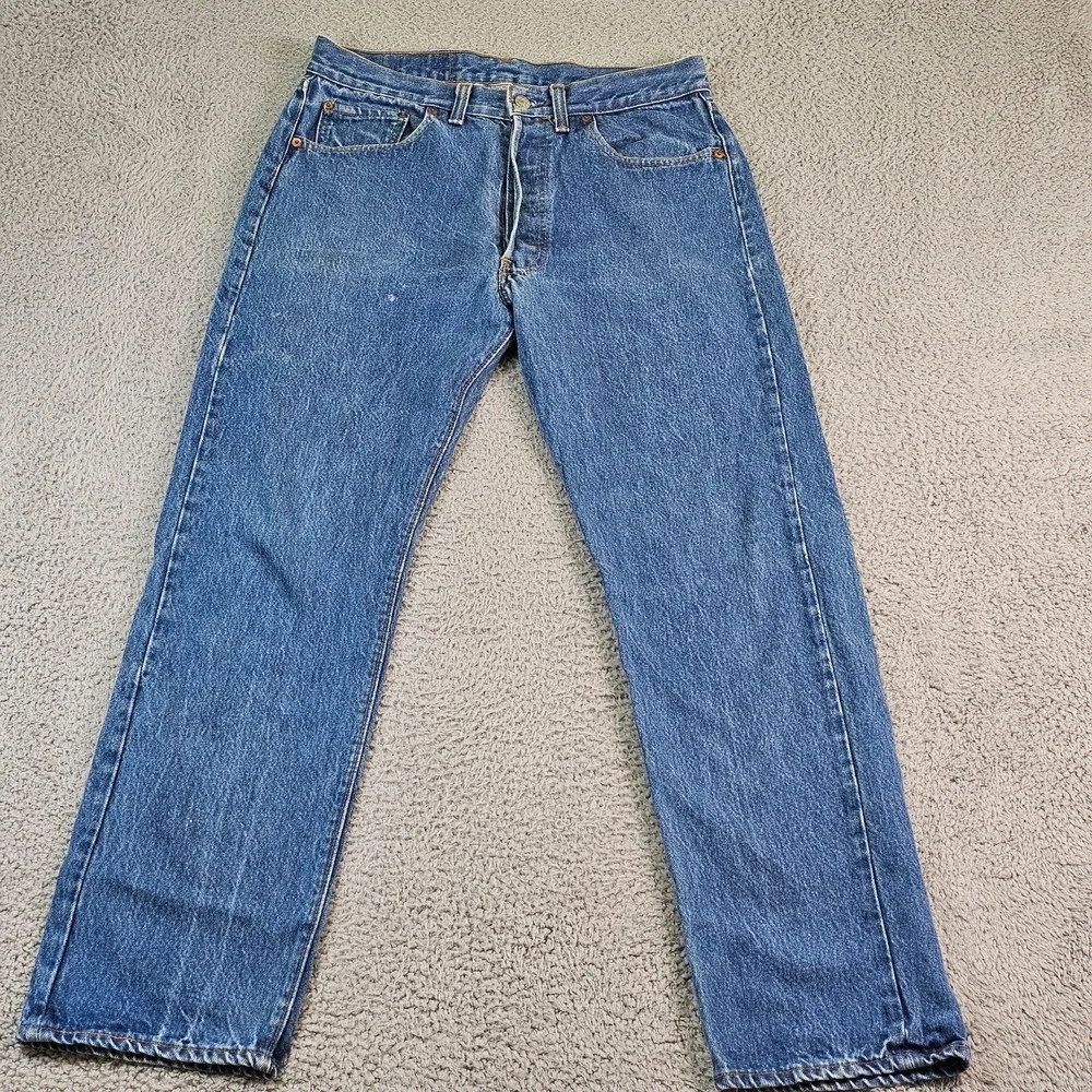 Vintage Levis 501 Jeans Mens 33x32 Blue Medium Wash Denim Button Fly USA 80s
